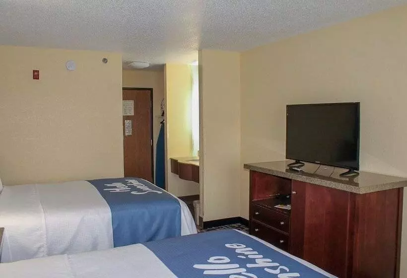 Standard-huone 2 Parivuodetta, Days Inn By Wyndham Batavia Ohio