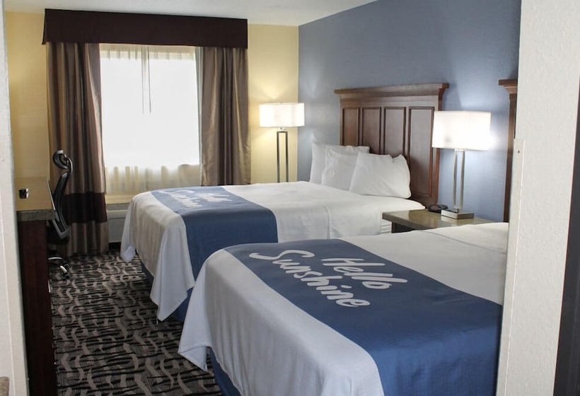 스탠다드 룸 더블 침대 2개, Days Inn By Wyndham Batavia Ohio