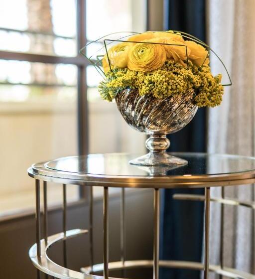 جناح إدارى, Green Valley Ranch Resort Spa Casino