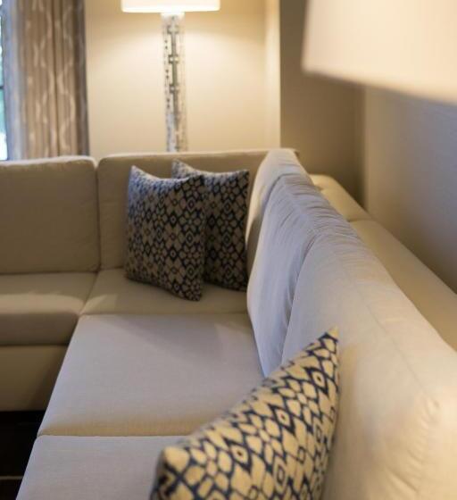 جناح, Green Valley Ranch Resort Spa Casino