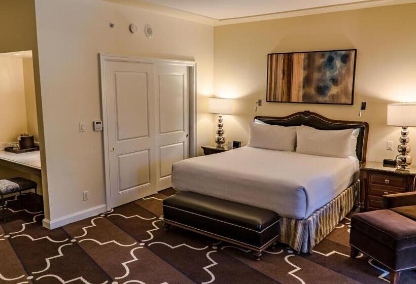 غرفة ديلوكس مزودة بشرفة, Green Valley Ranch Resort Spa Casino