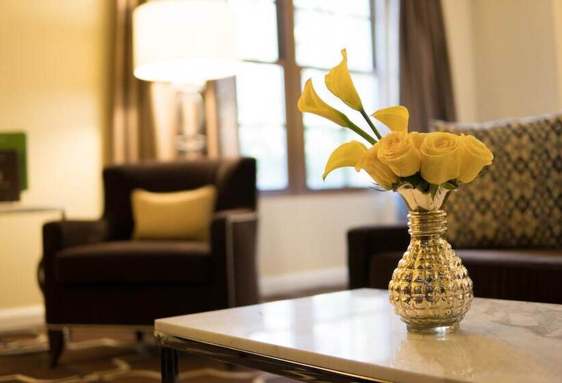 جناح إدارى, Green Valley Ranch Resort Spa Casino