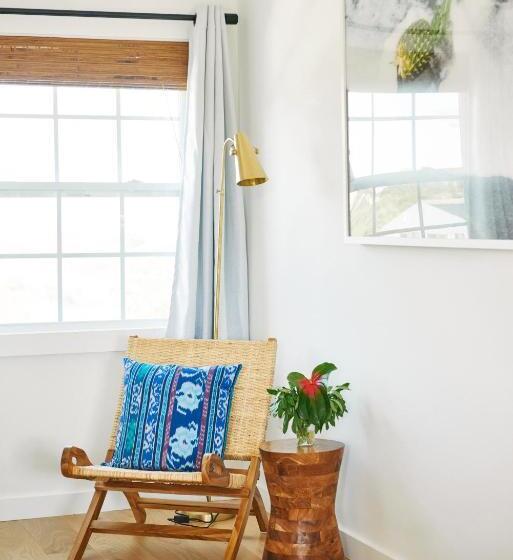 スタンダードルーム, Hero Beach Club