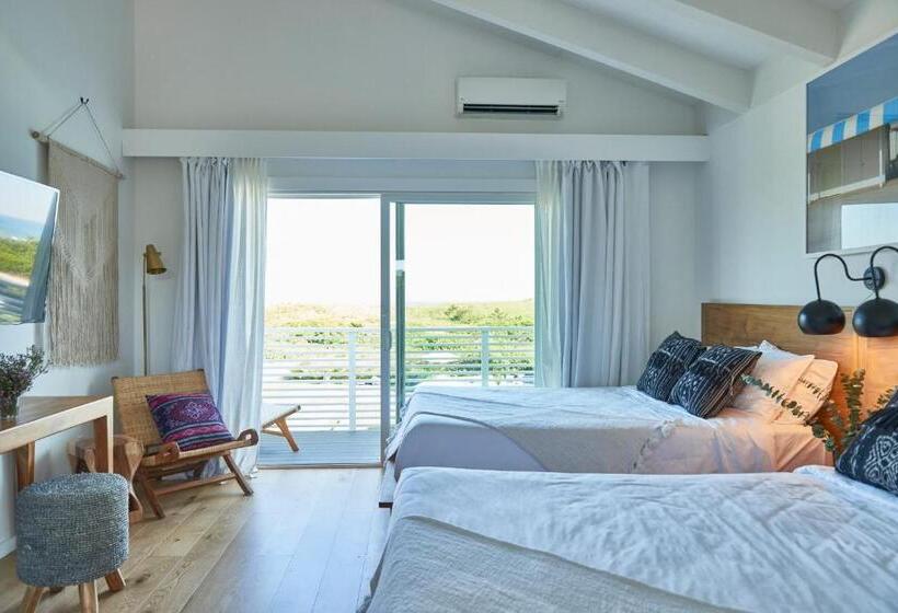 スタンダードルーム, Hero Beach Club