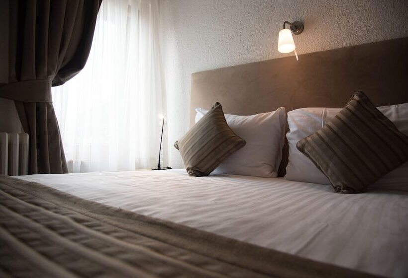 Номер Стандарт, Hôtel De L'ange