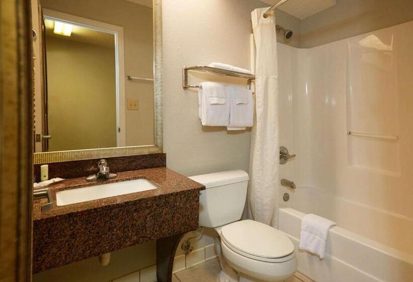 带大床的标准间, Quality Inn Augusta West Near Fort Eisenhower