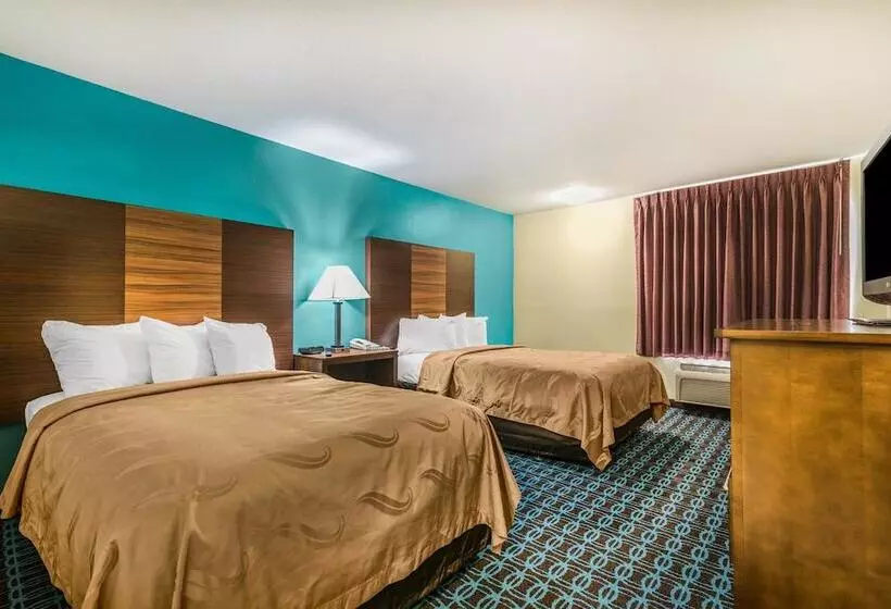 ２ダブルベッドのスタンダードルーム, Quality Inn Loudon Concord