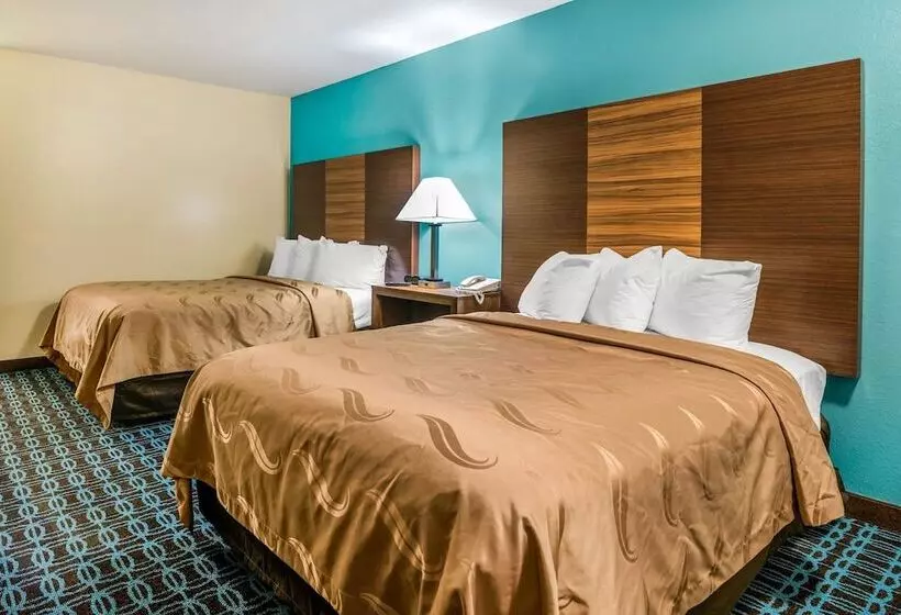 ２ダブルベッドのスタンダードルーム, Quality Inn Loudon Concord
