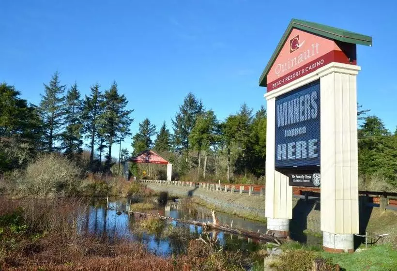 キングサイズベッドのデラックスルーム, Quinault Beach Resort & Casino