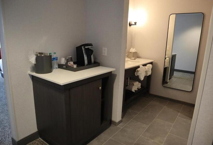 חדר סטנדרט עם מיטת קינג, Quinault Beach Resort & Casino