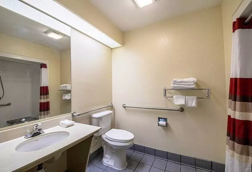 Deluxe-huone Soveltuu Liikuntarajoitteisille, Red Roof Inn San Marcos