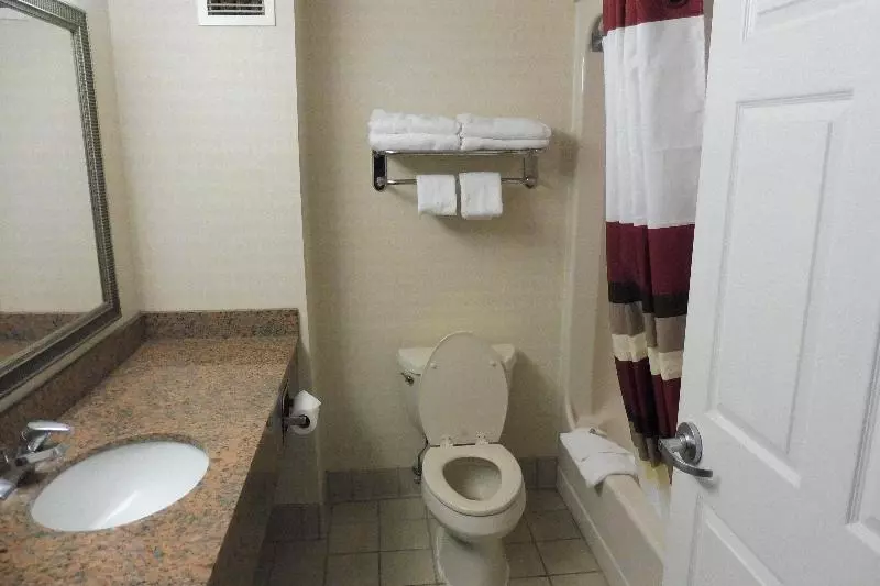 اتاق سوپریور, Red Roof Inn & Suites Galloway