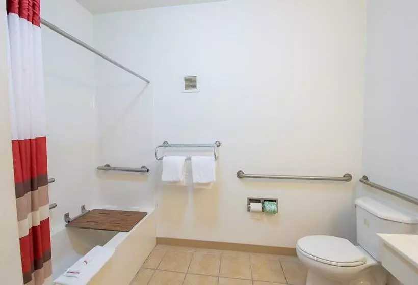 障害者適応デラックスルーム, Red Roof Inn & Suites Indianapolis Airport