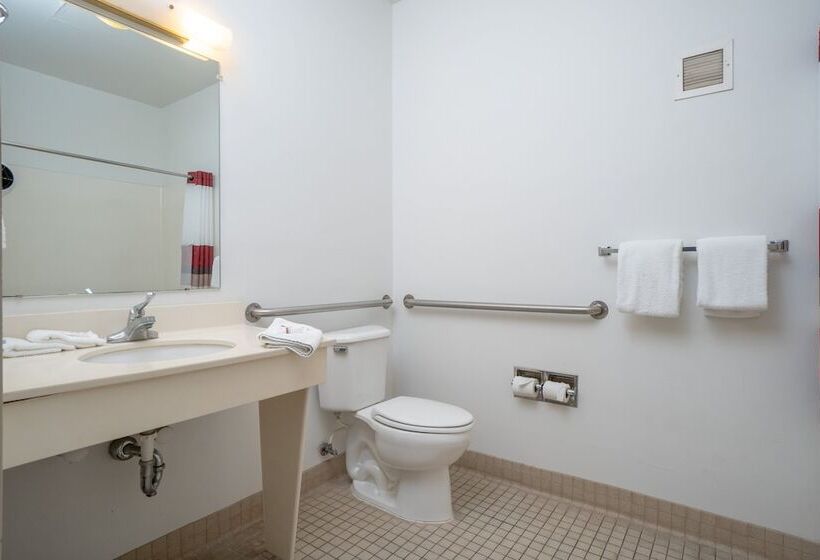 Номер Deluxe Адаптированный для Инвалидов, Red Roof Inn & Suites Indianapolis Airport
