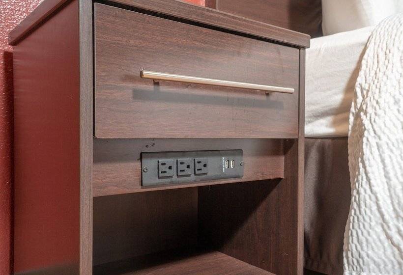 障害者適応デラックスルーム, Red Roof Inn & Suites Indianapolis Airport