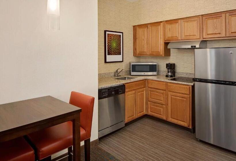 إستوديو قياسى, Residence Inn Brownsville