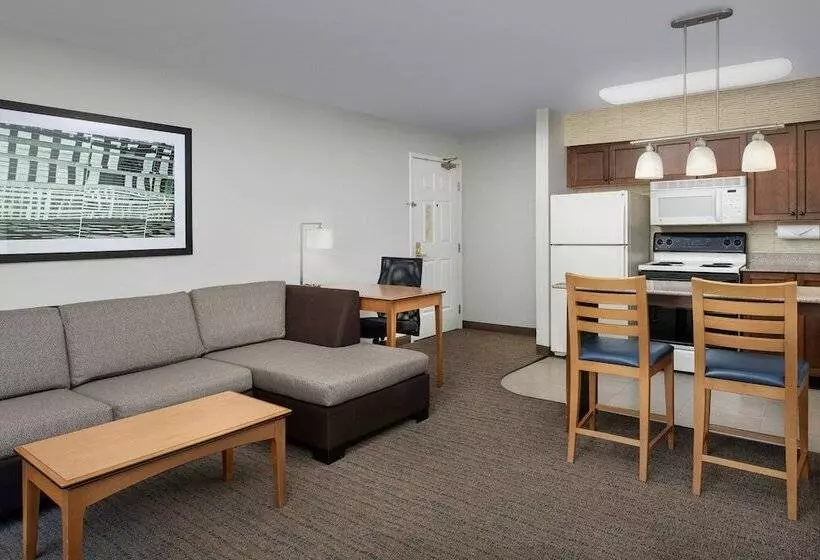 استودیوی استاندارد, Residence Inn Chico