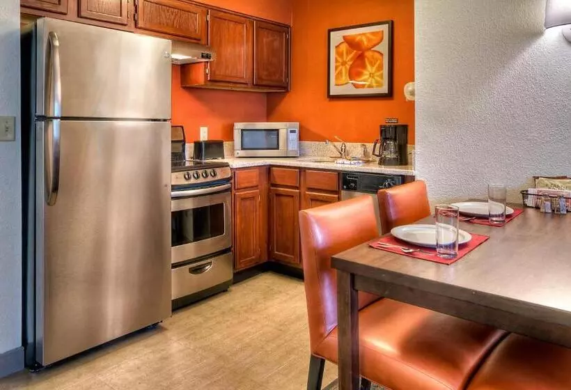 キングサイドベッドのスタンダードワンルーム, Residence Inn Memphis Germantown