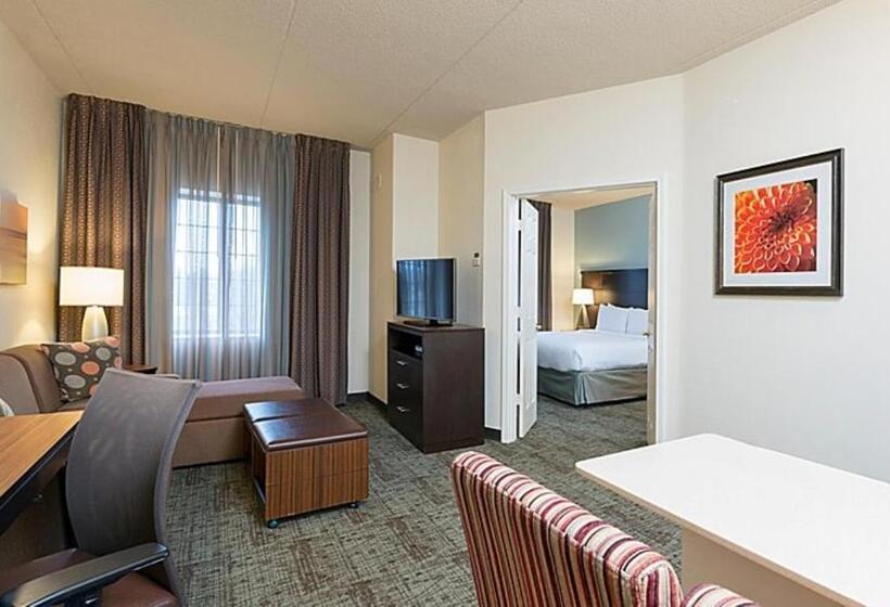 سوییت سوپریور, Staybridge Suites Glenview, An Ihg