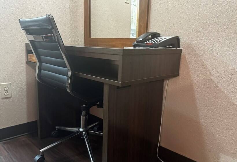 ２ダブルベッドのスタンダードルーム, Super 8 By Wyndham Giddings