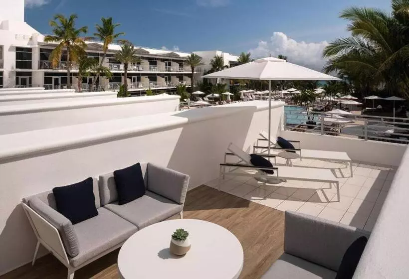 اتاق استاندارد با تخت بزرگ, The Ritzcarlton, South Beach