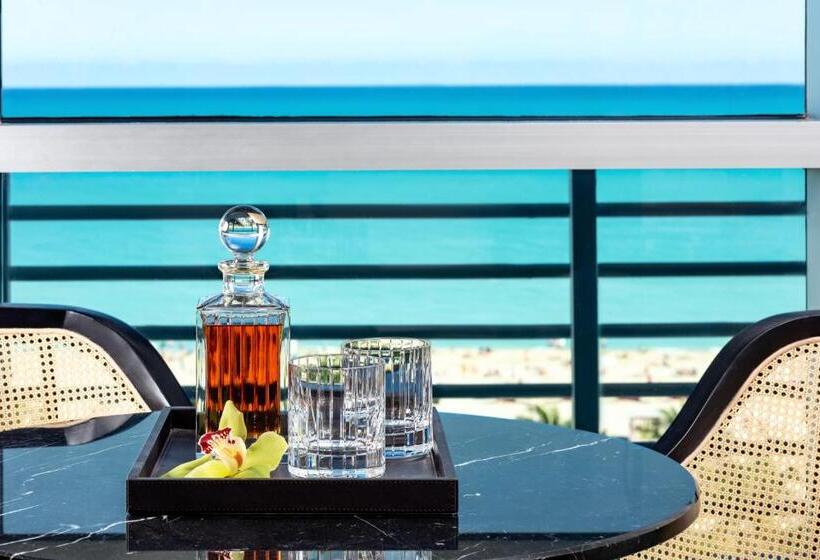 חדר קלאב עם מיטת קינג, The Ritzcarlton, South Beach