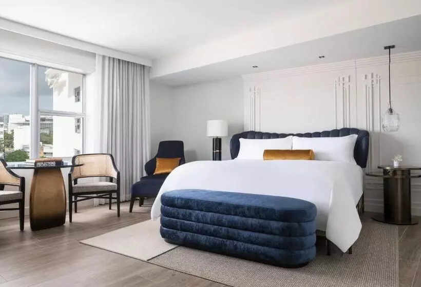 مجموعه ویستا شهر, The Ritzcarlton, South Beach