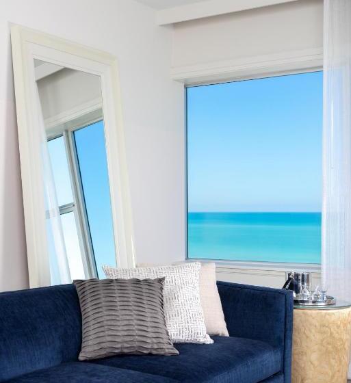 סוויטה מותאמת לאדם עם מוגבלויות, The Ritzcarlton, South Beach