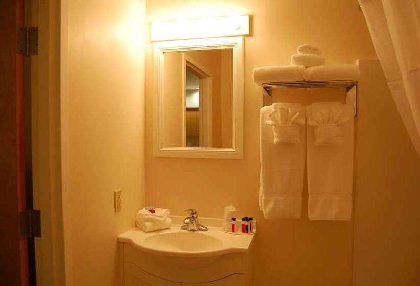 סוויטת דלוקס 2 חדרים, Microtel Inn & Suites By Wyndham Plattsburgh