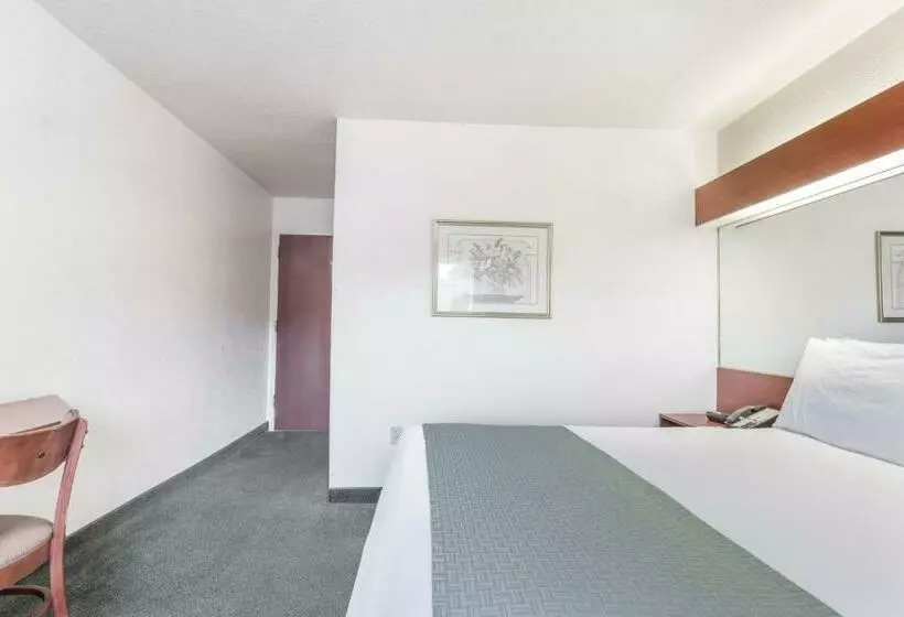 スイート, Microtel Inn & Suites Marianna