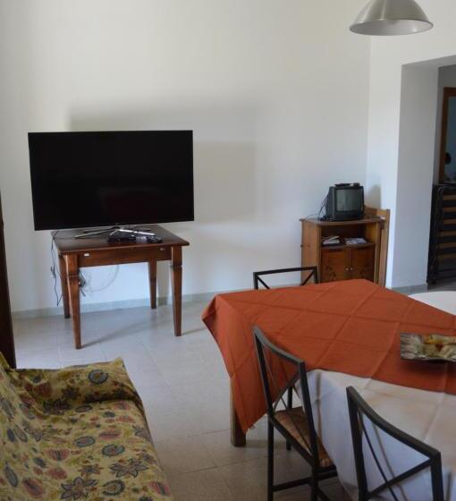 침실 2개 아파트, Azienda Agrituristica Carida