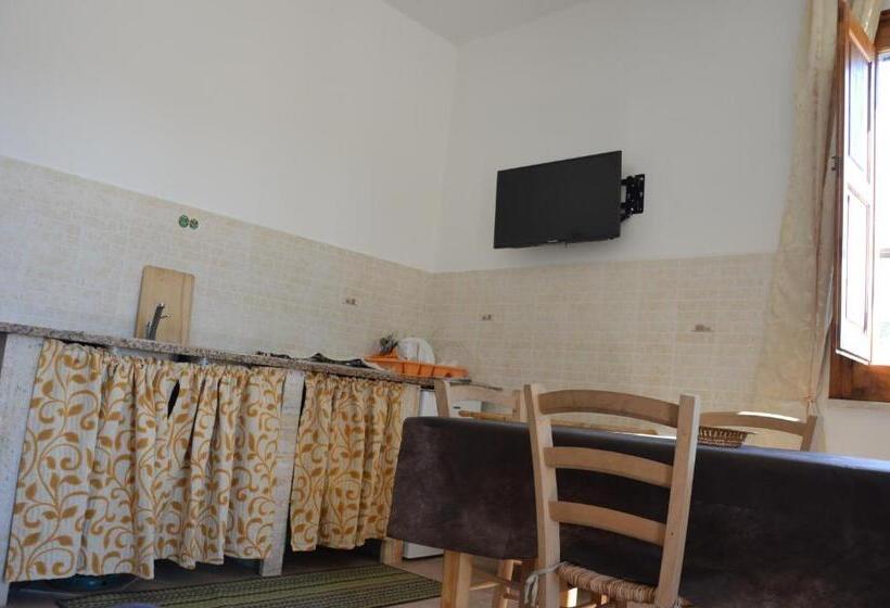 침실 1개 아파트, Azienda Agrituristica Carida