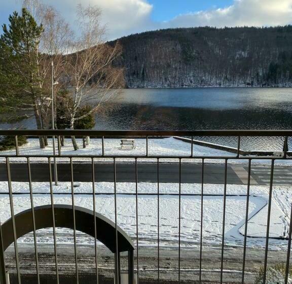 غرفة قياسية مطلّة علي البحيرة, Hôtel Restaurant La Bonne Hôtesse