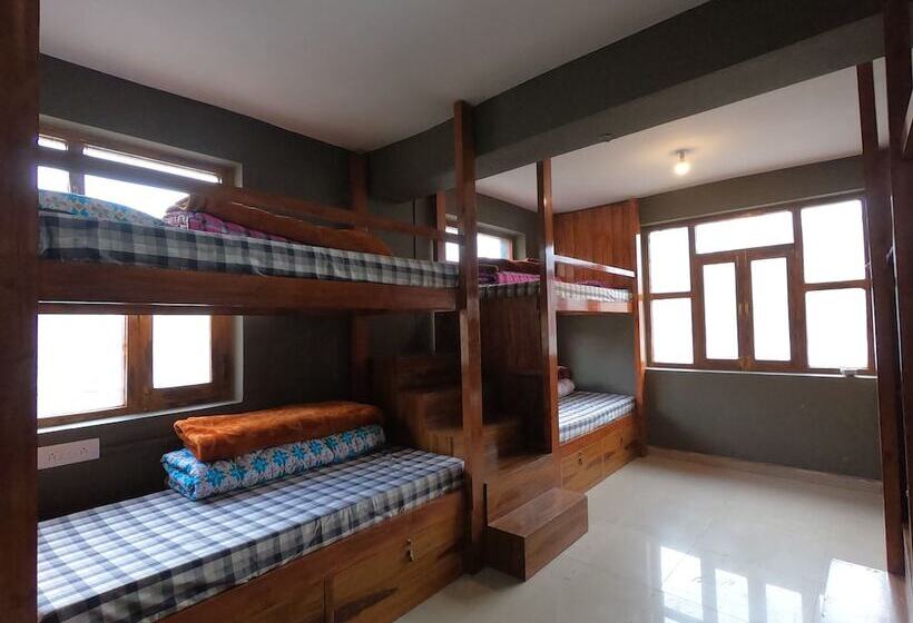 수피리어 공동객실 침대, Moustache Kaza Spiti   Hostel