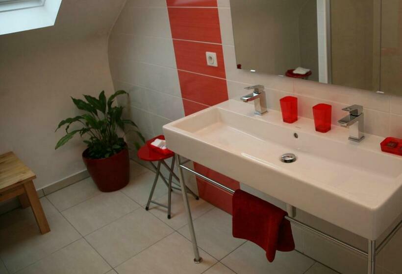 غرفة قياسية, Les Chambres Du Beau Regard