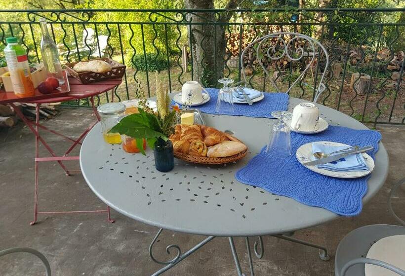 جناح عائلي, Mas Des Ballats