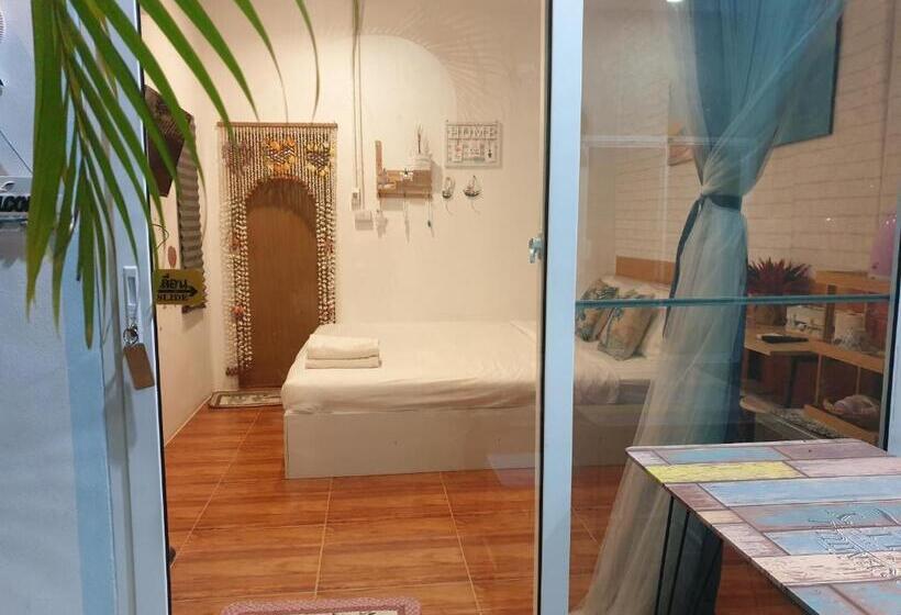 Standard Room Garden View, บ้านหมอบิวรีสอร์ทเชียงคาน Baanmhorbiwresortchiangkhan