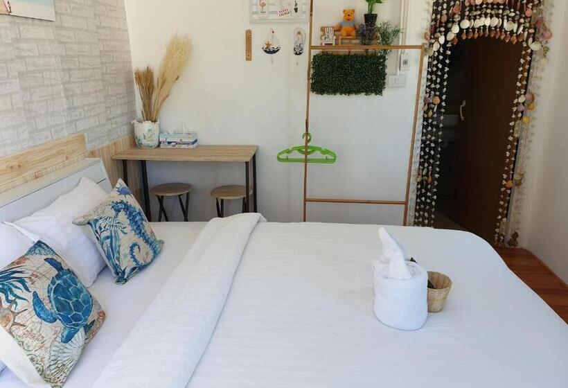 Standard Room Garden View, บ้านหมอบิวรีสอร์ทเชียงคาน Baanmhorbiwresortchiangkhan