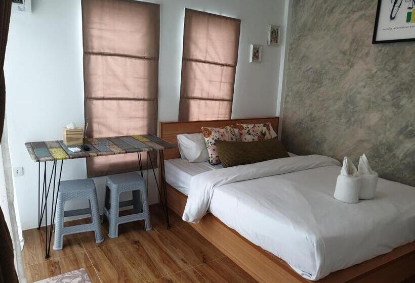 Standard Room Garden View, บ้านหมอบิวรีสอร์ทเชียงคาน Baanmhorbiwresortchiangkhan