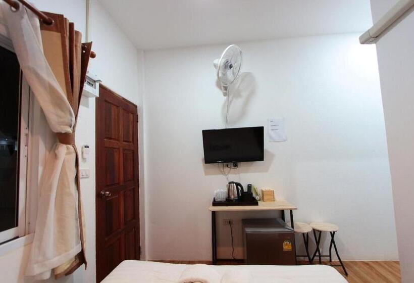 Standard Room, บ้านหมอบิวรีสอร์ทเชียงคาน Baanmhorbiwresortchiangkhan