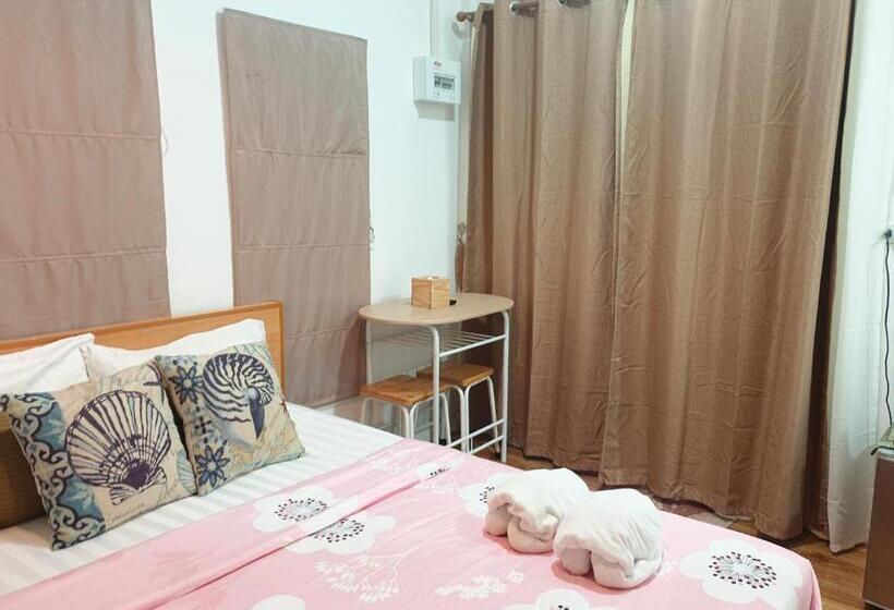 Standard Room Garden View, บ้านหมอบิวรีสอร์ทเชียงคาน Baanmhorbiwresortchiangkhan