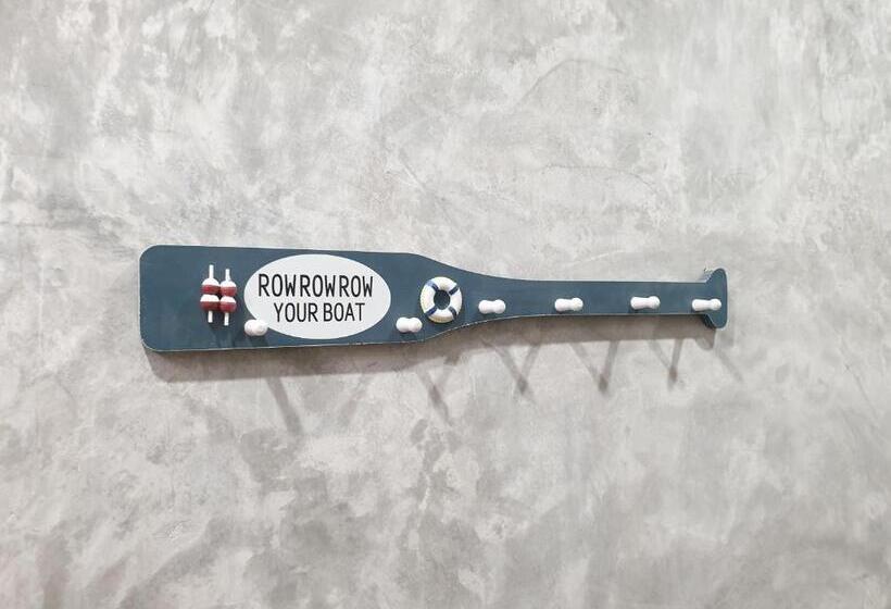 Standard Room Garden View, บ้านหมอบิวรีสอร์ทเชียงคาน Baanmhorbiwresortchiangkhan