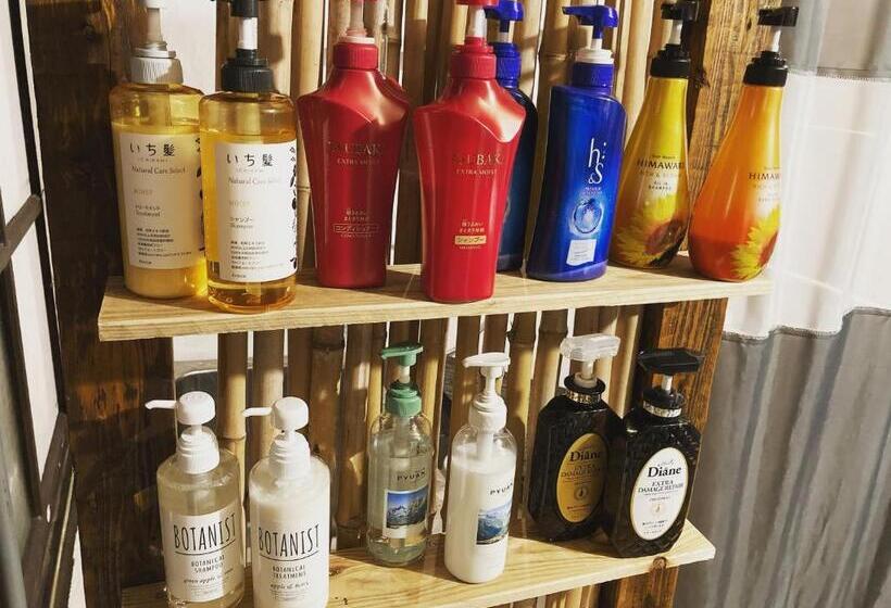 Cameră Familiar cu Baie în Comun, 奄美ゲストハウス Hub A Nice Inn