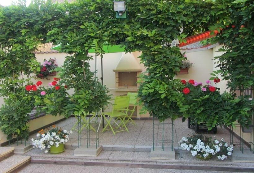 חדר סטנדרט, Les Glycines