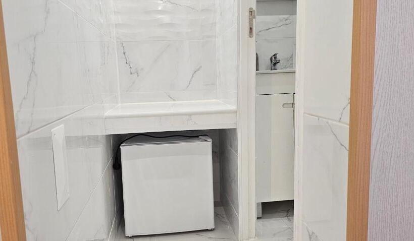 スタンダードシングルルーム, Hostel Charme Da Graça