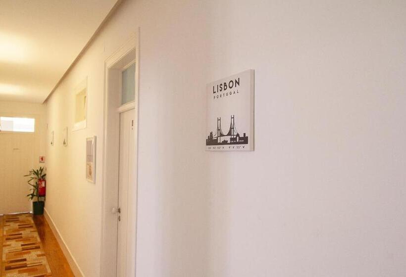 标准单人间共用浴室, Guest House Amoreiras