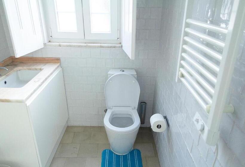 标准单人间共用浴室, Guest House Amoreiras