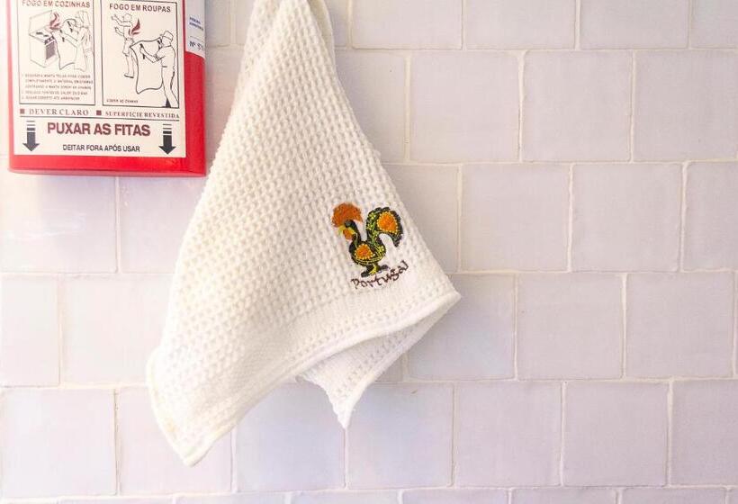 标准单人间共用浴室, Guest House Amoreiras