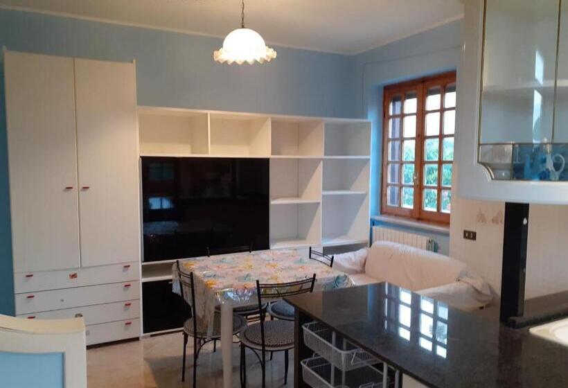 Апартаменты 1 Спальня Вид на Сад, B&b Il Girasole   A Casa Di Ale