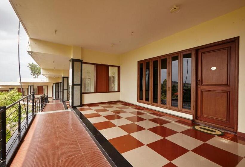 キングサイズベッドのスイートルーム, Holiday Valley Hotels And Resorts